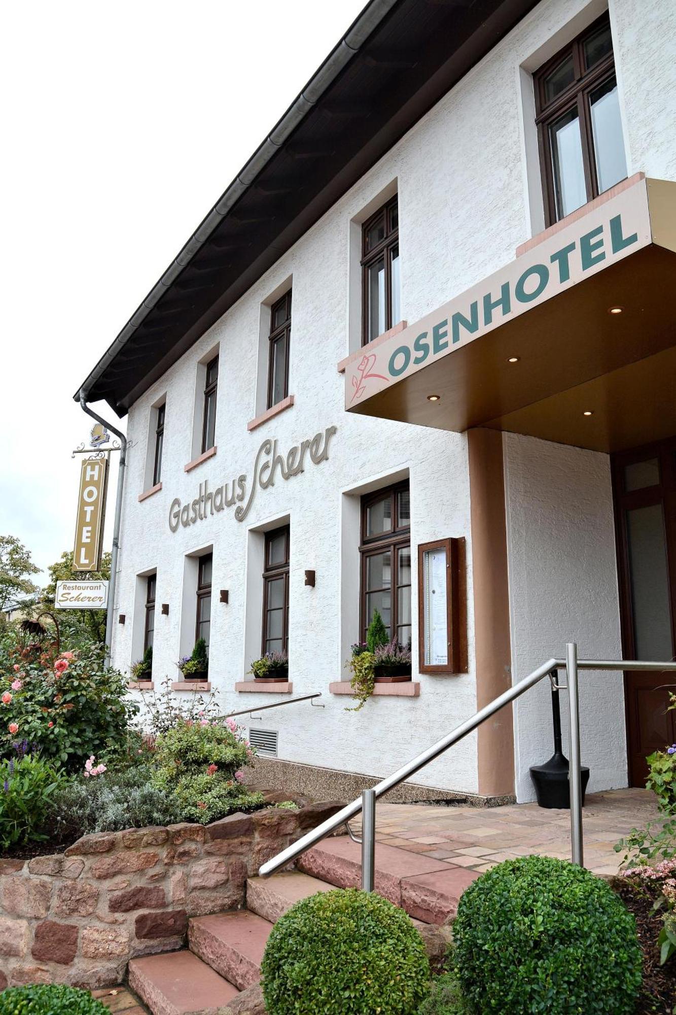 Rosenhotel Scherer Schiffweiler Bagian luar foto