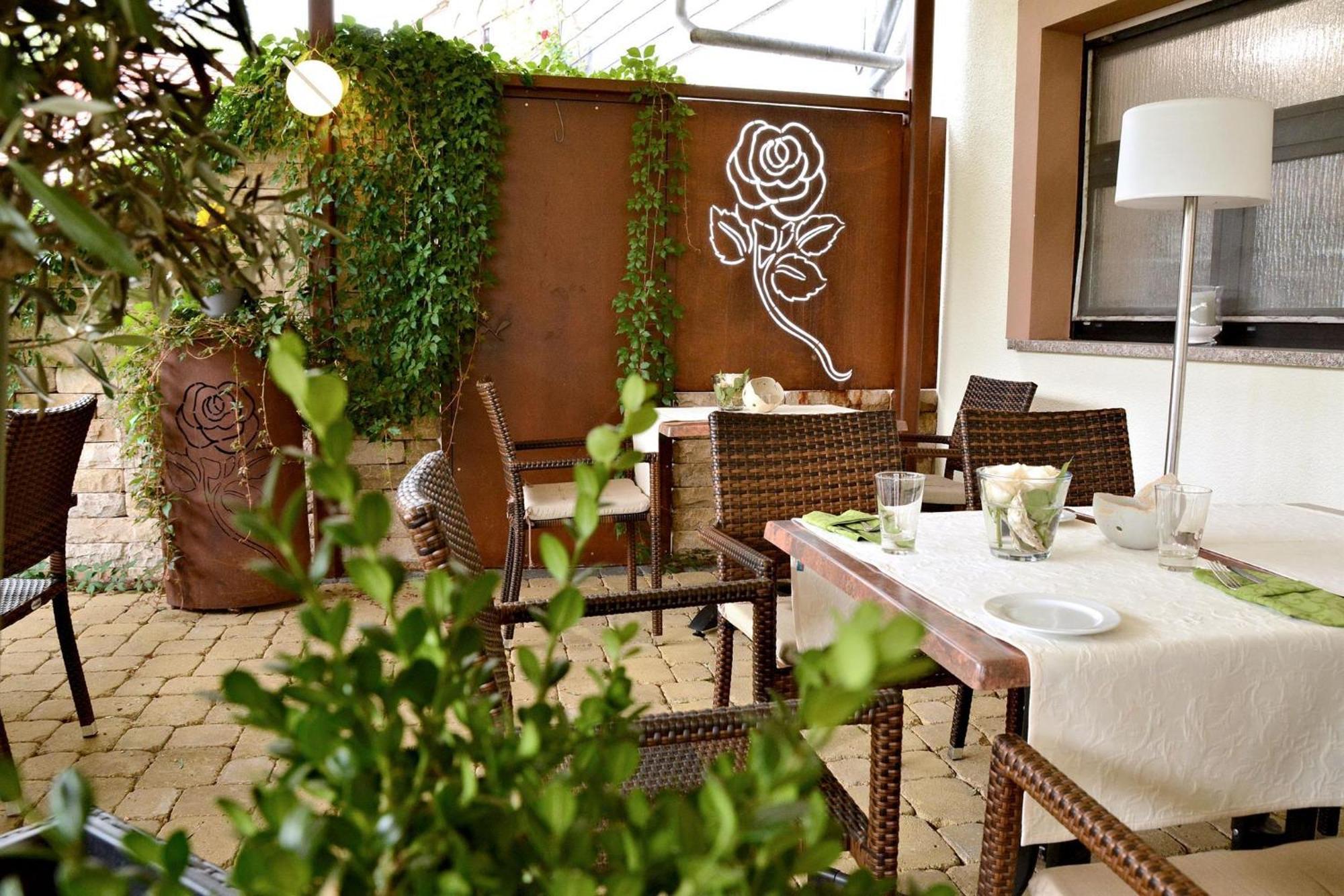 Rosenhotel Scherer Schiffweiler Bagian luar foto